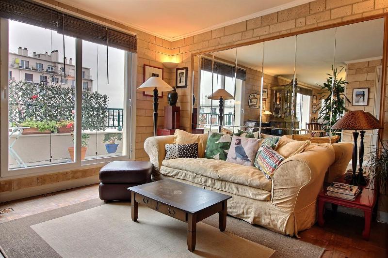 Цены на 213367 - Appartement 6 personnes a Paris в Париже