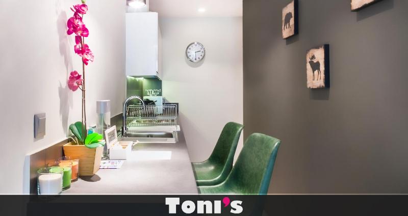 TONI'S STUDIO for couples near ACROPOLIS Museum — отзывы гостей и цены