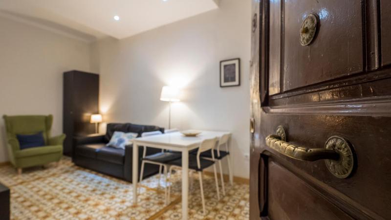 Apartamento de 3 dormitorios — отель с удобствами в Барселоне