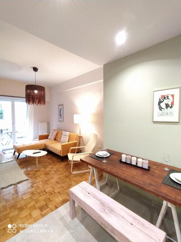 Athens Lycabettus Luxurious Loft — отель с удобным расположением в Афины