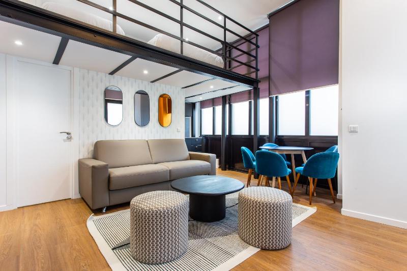 Luxury loft in paris — забронировать отель в Париже