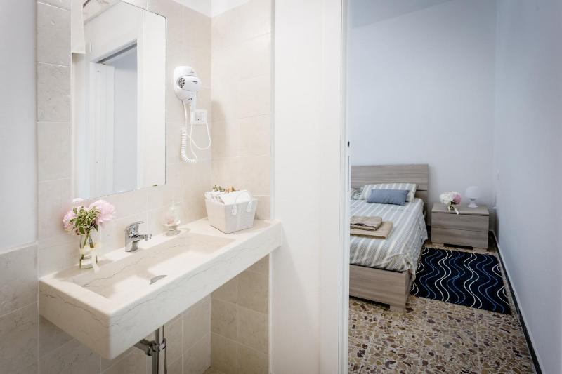 Un Posticino Carino a Cagliari - B&B con vista giardino