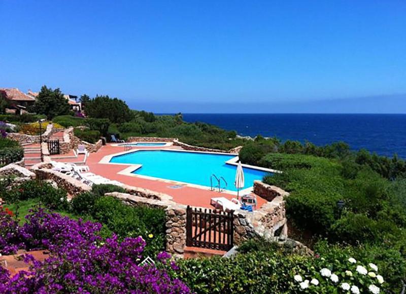 Punta Volpe a Porto Rotondo: Lussuoso Appartamento