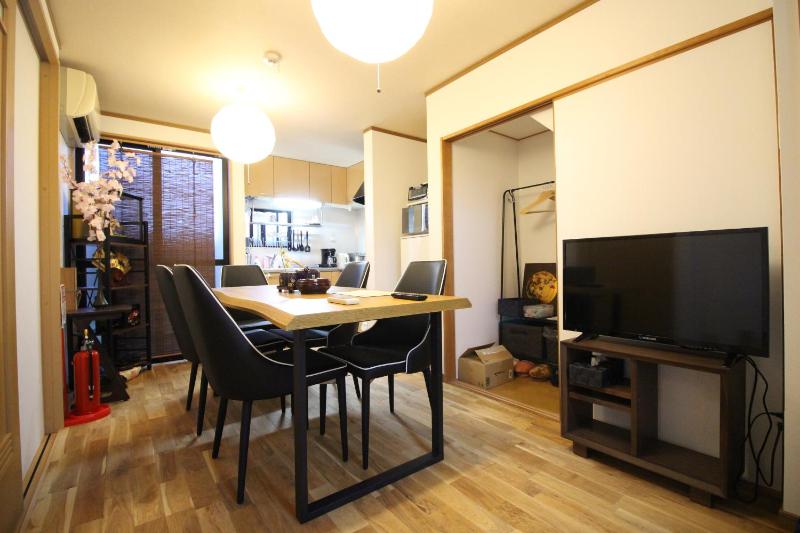 TRAD GUEST HOUSE KYOTO Kyomachiya — отель с удобствами в Киото