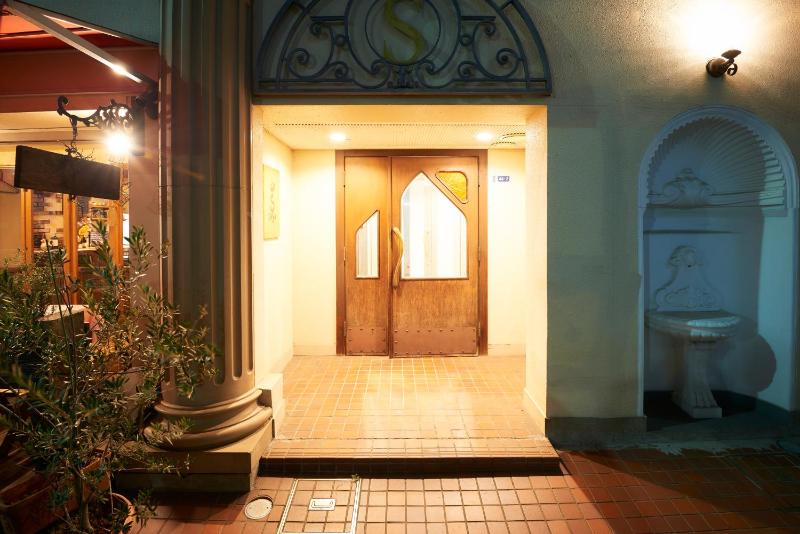 S'CASA NishiShinjuku — отель с удобным расположением в Токио