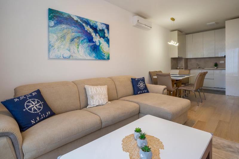 Montesun Boka Apartments — отель с удобным расположением в Будва