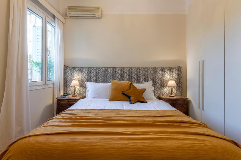 Цены на Hidesign Athens Plaka Apartment in Acropolis в Афины