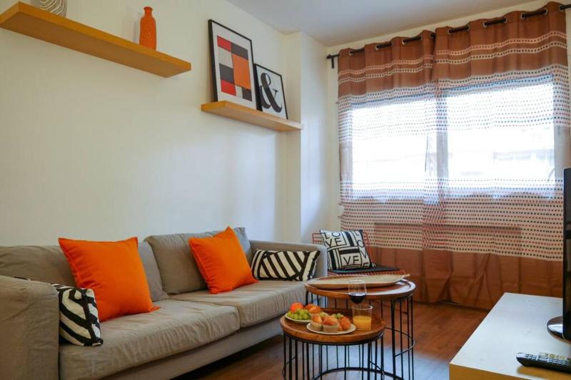 Stay U-nique Apartments Lluca — комфортный отель в Барселоне