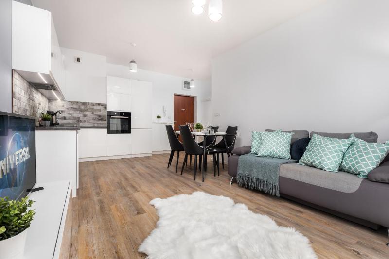 Цены на Rakowska 14A 1 bedroom by Homeprime в Варшаве