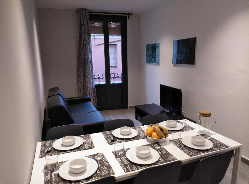 Apartamentos Turisticos Tenor by Bossh Hotels — комфортный отель в Барселоне