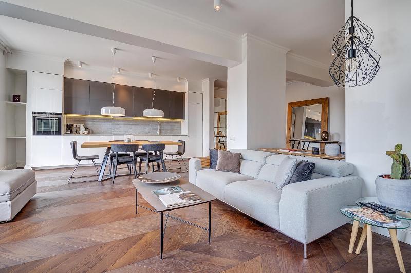 Vilnius Apartments & Suites - Gedimino avenue — забронировать отель в Вильнюсе