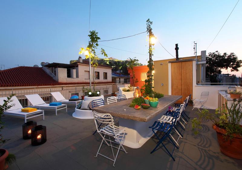The Marble Suites, PLAKA — забронировать отель в Афины