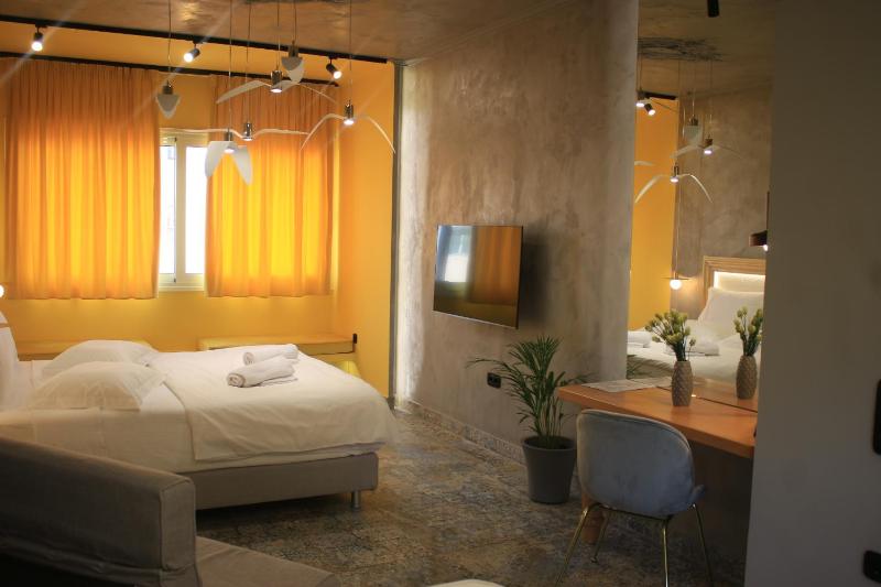 La mouette apartment,Plaka, Athens — комфортный отель в Афины