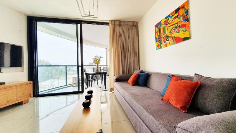 BnBIsrael apartments - Maon Rubis — отель с удобным расположением в Тель-Авиве