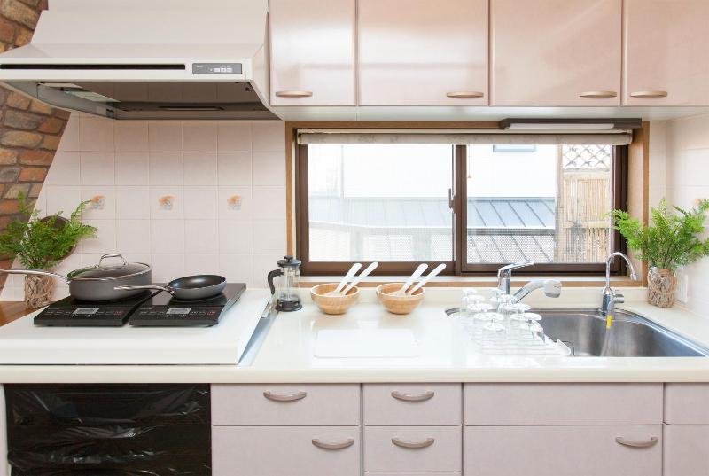 Цены на SHINOBY'S INN SHINJUKU 3Large roomTOKYO в Токио