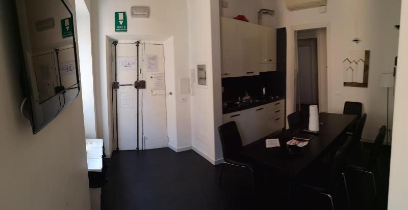 Piazza di Spagna, 3 camere da letto, 3 bagni — отзывы гостей и цены
