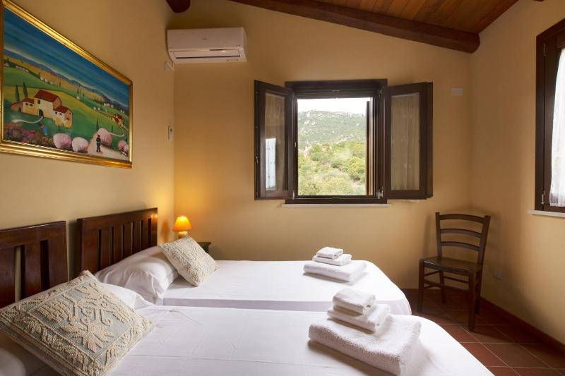 Terremesu a Castiadas - Splendido B&B con piscina