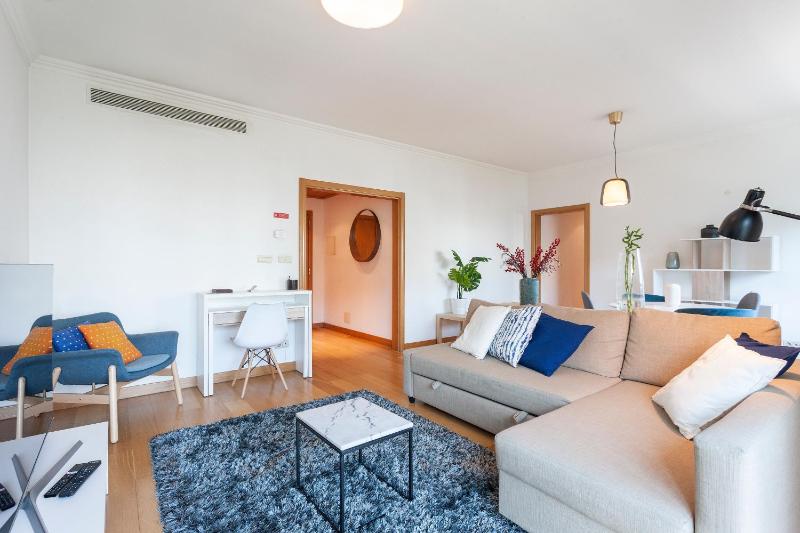 Central Orient Residence - Modern, spacious and sunny! By the river! — отель в Лиссабоне, Португалия