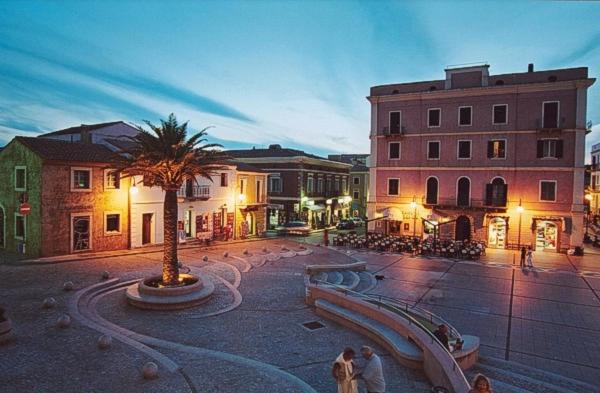 Gente di Mare a Santa Teresa: Case Vacanza Vista Città