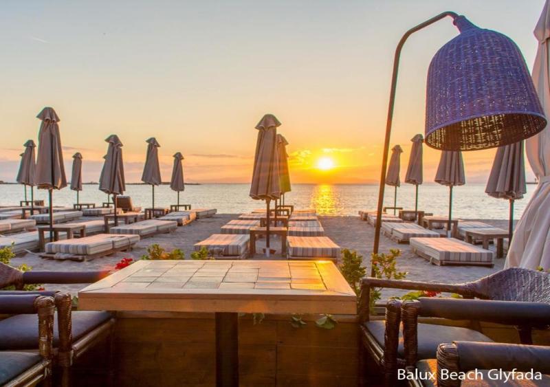 Glyfada Seabreeze Apartment — отель с удобным расположением в Афины