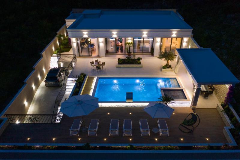 Villa Salute — комфортный отель в Будва