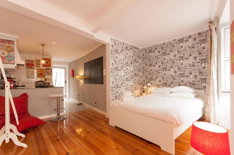 InLoveApartments - Cool Loft at Alfama — забронировать отель в Лиссабоне