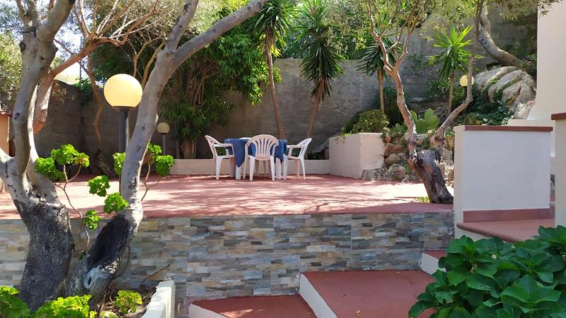 Casa Marco a La Maddalena - Tranquillo con terrazza