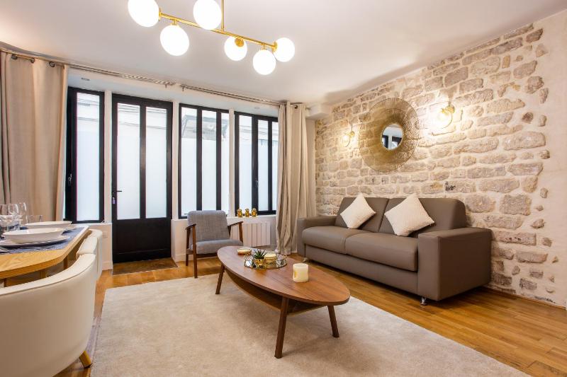 Wonderful home in PARIS — отель с удобствами в Париже