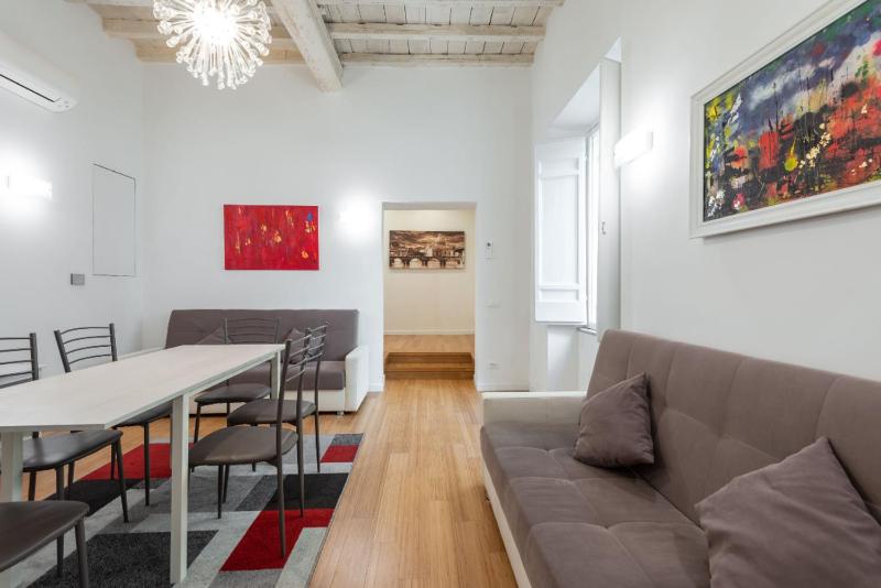 Restored Apartment - Stunning Pantheon View — забронировать отель в Риме