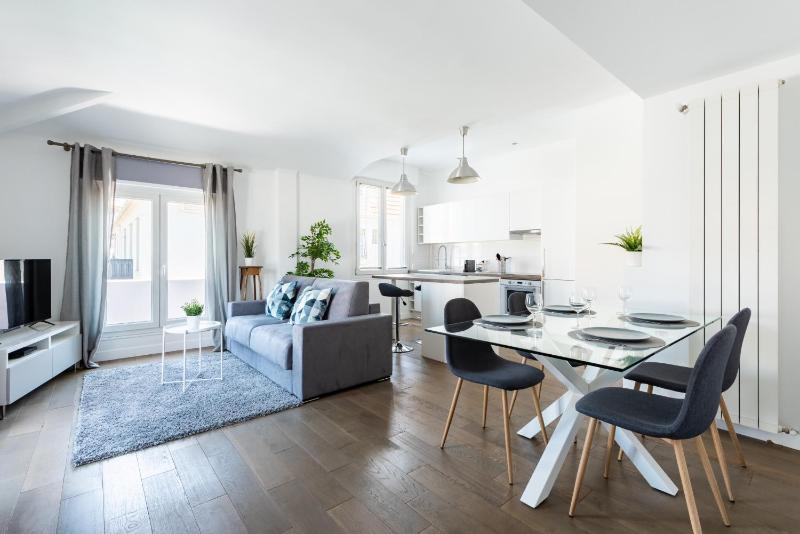 2T SPITALIERI - Terrasse a ciel ouvert - Magnifique 2p - Centre — отель с удобствами в Николь
