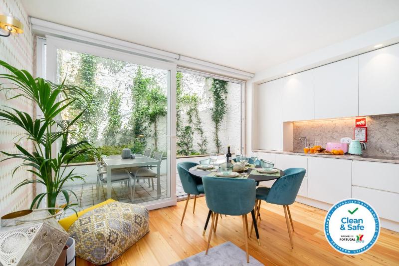 WHome | CSA18 Luxury Design Apartment — отель в Лиссабоне, Португалия