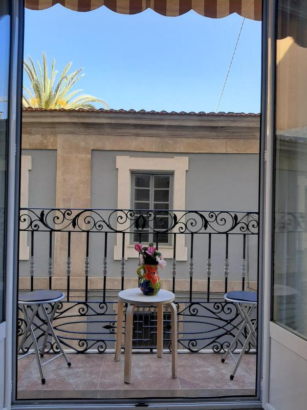 Modern Flat in Alicante — забронировать отель в Аликанте