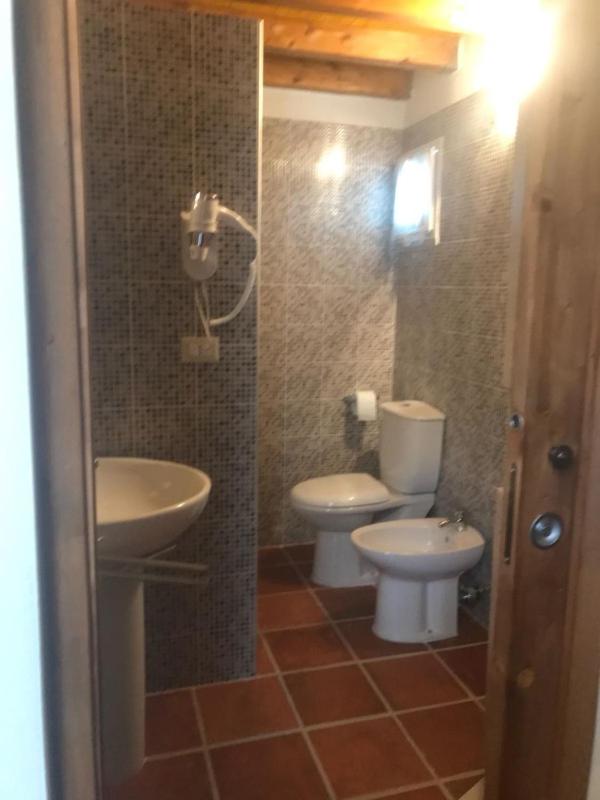 Mauro Alloggi a Palau - Accogliente B&B con Giardino