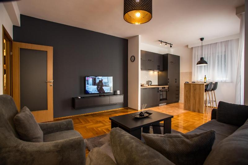 Apartment Podgorica — комфортный отель в Подгорице