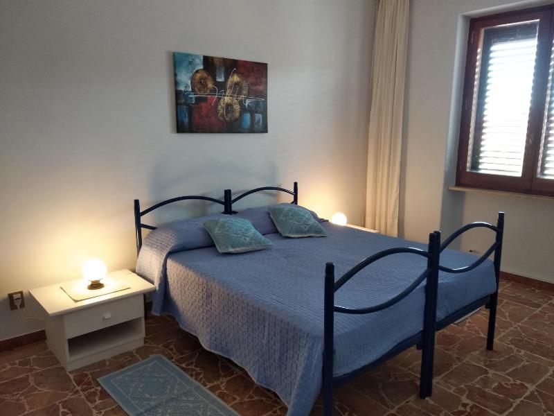 Villa Anna a Capoterra - Elegante B&B con Vista Giardino