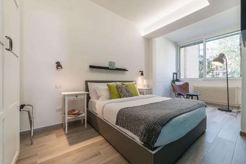 Modern Apartment Giardini Vaticani & S.Pietro — отзывы гостей и цены