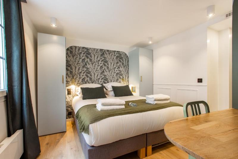 Charming apartment - 1BR-4P - Le Marais — забронировать отель в Париже