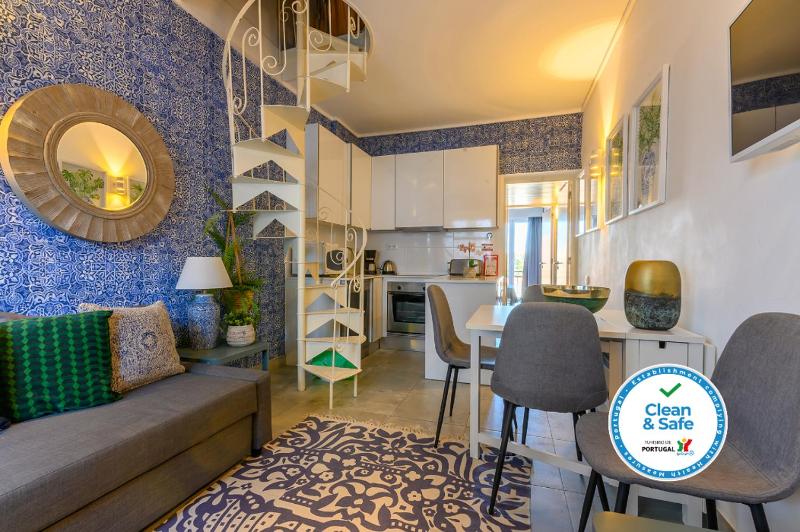 Principe Real Duplex - 3 Bedroom — забронировать отель в Лиссабоне
