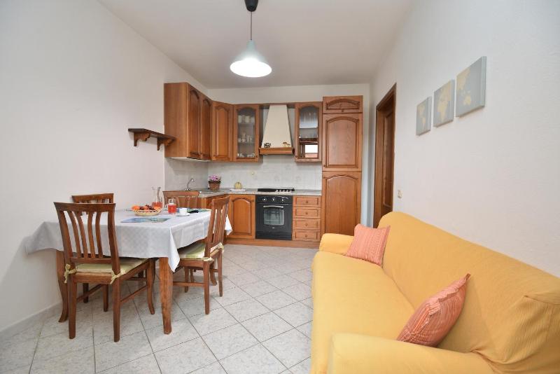 IzzHome Sweetness a Pula - Accogliente Appartamento nel Centro