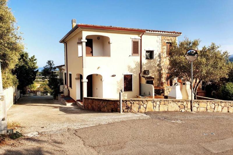Casa Agrustos a Porto Ottiolu - Elegante villa vista mare