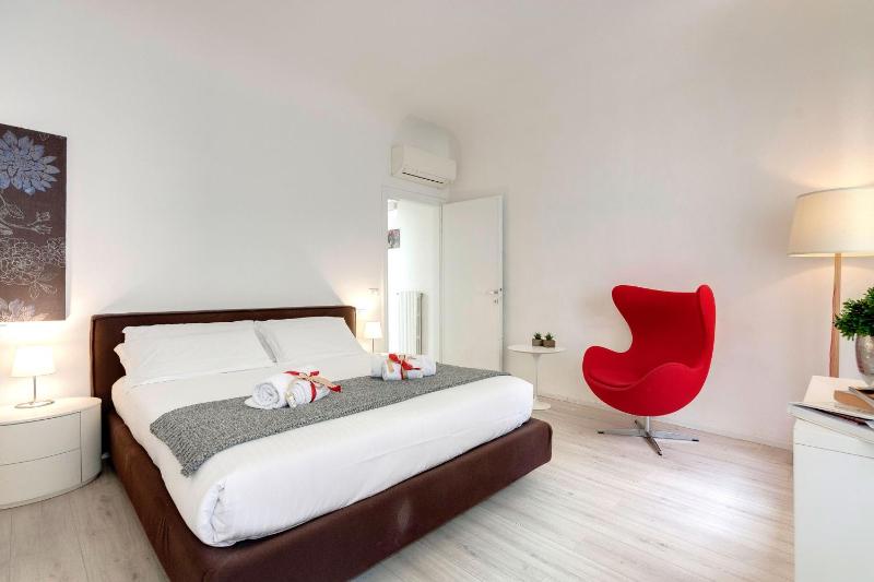 Mamo Florence - Velluti Apartment — комфортный отель в Флоренции