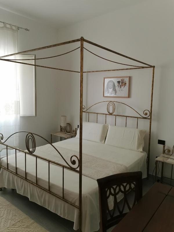 Affittacamere Alisso a Olbia - Camere con giardino