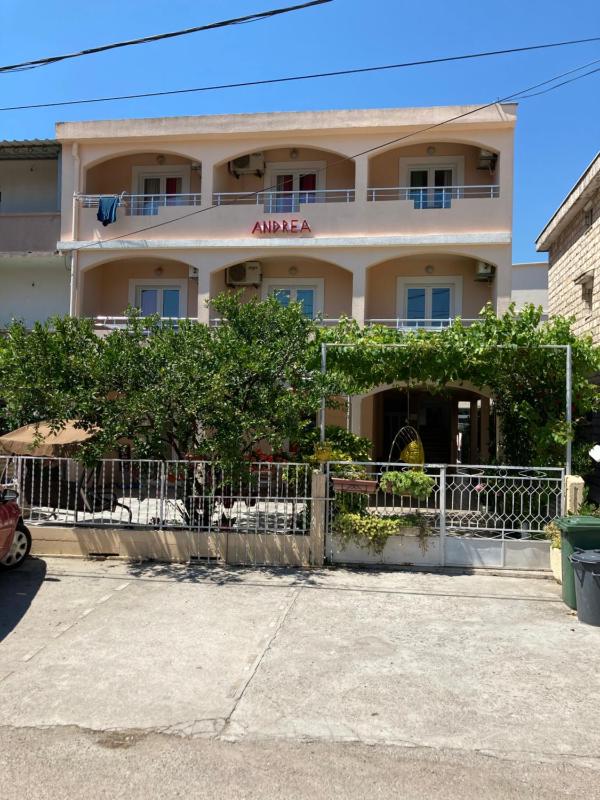 Guest House Andrea — отзывы гостей и цены