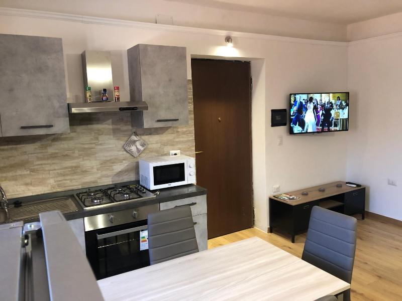 Civico19 a Sassari - Lussuoso appartamento vista lago