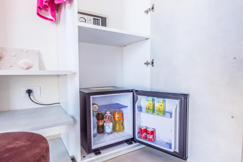 HYPNOTIC GUESTHOUSE a Budoni - Camere vista mare