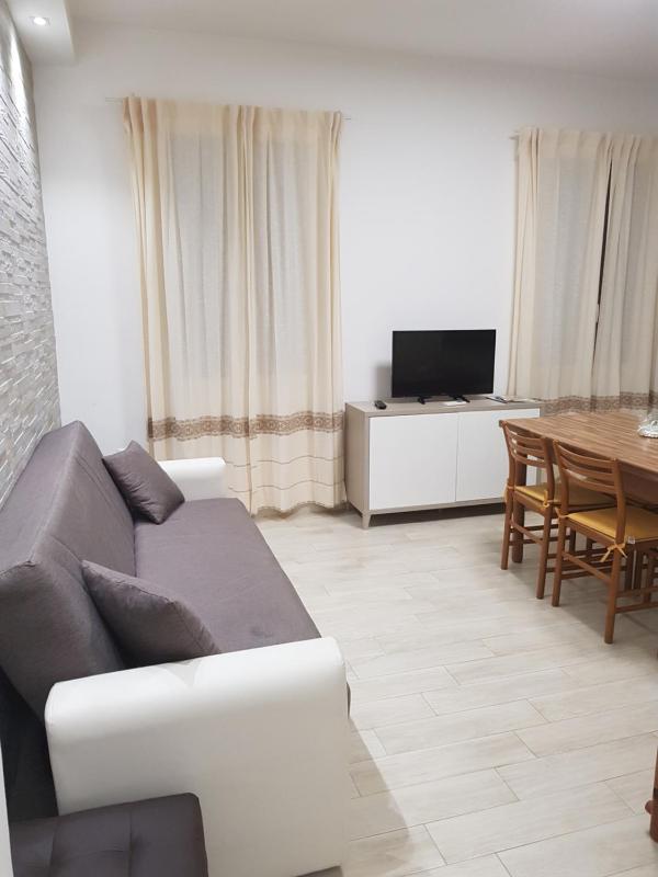 Casa di Laura a Tortolì - Accogliente Appartamento con BBQ
