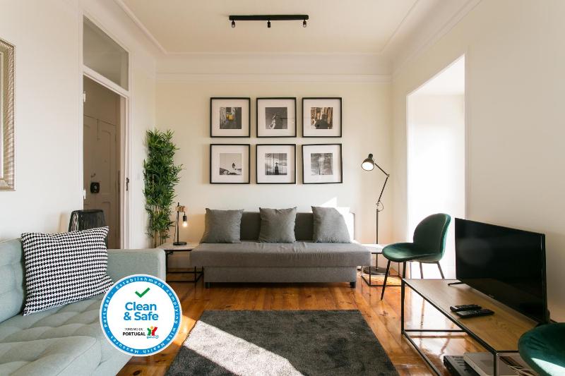 Barao by Central Hill Apartments — комфортный отель в Лиссабоне