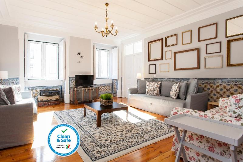 Camoes by Central Hill Apartments — отзывы гостей и цены
