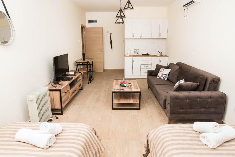 Studio Apartment Vukcevic — отель с удобствами в Подгорице