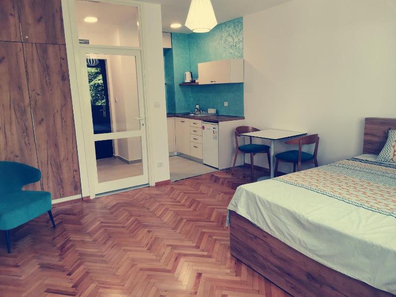 Цены на Clock tower apartments в Подгорице